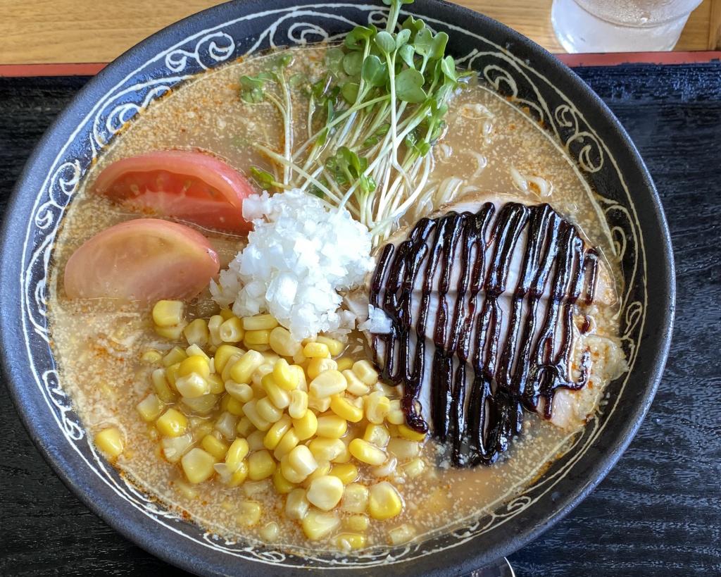 ハチ駆除のお話から美味しいラーメン