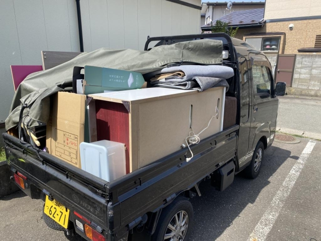 秋田市不用品処分作業！